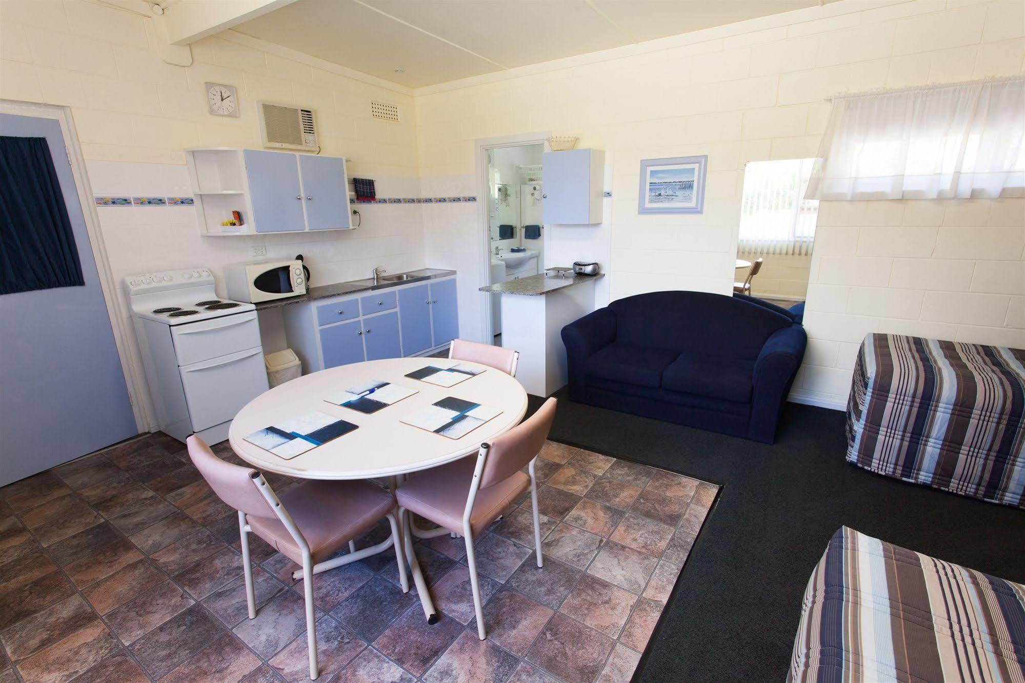 Modra'S Apartments Tumby Bay Exteriör bild