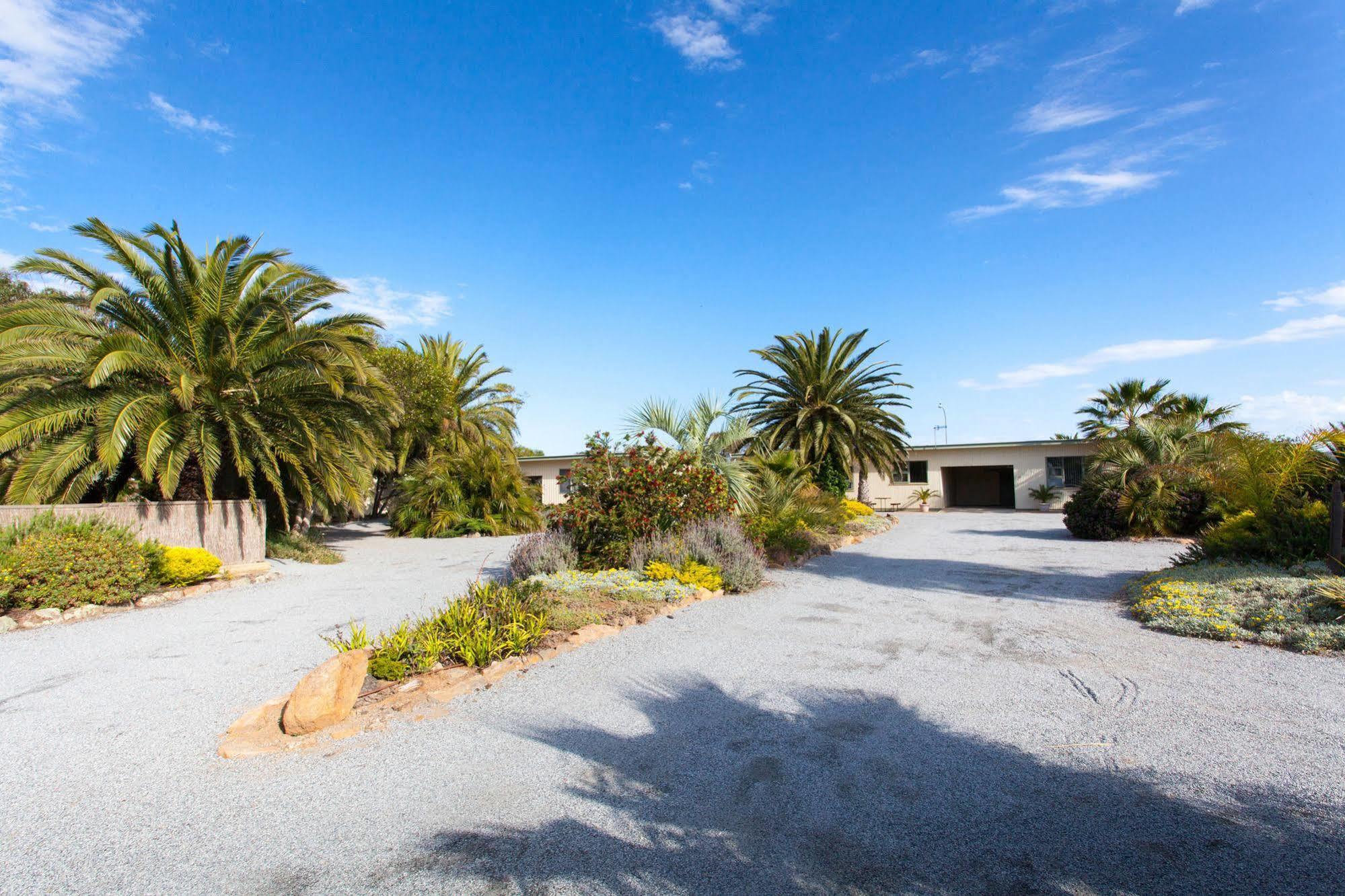 Modra'S Apartments Tumby Bay Exteriör bild