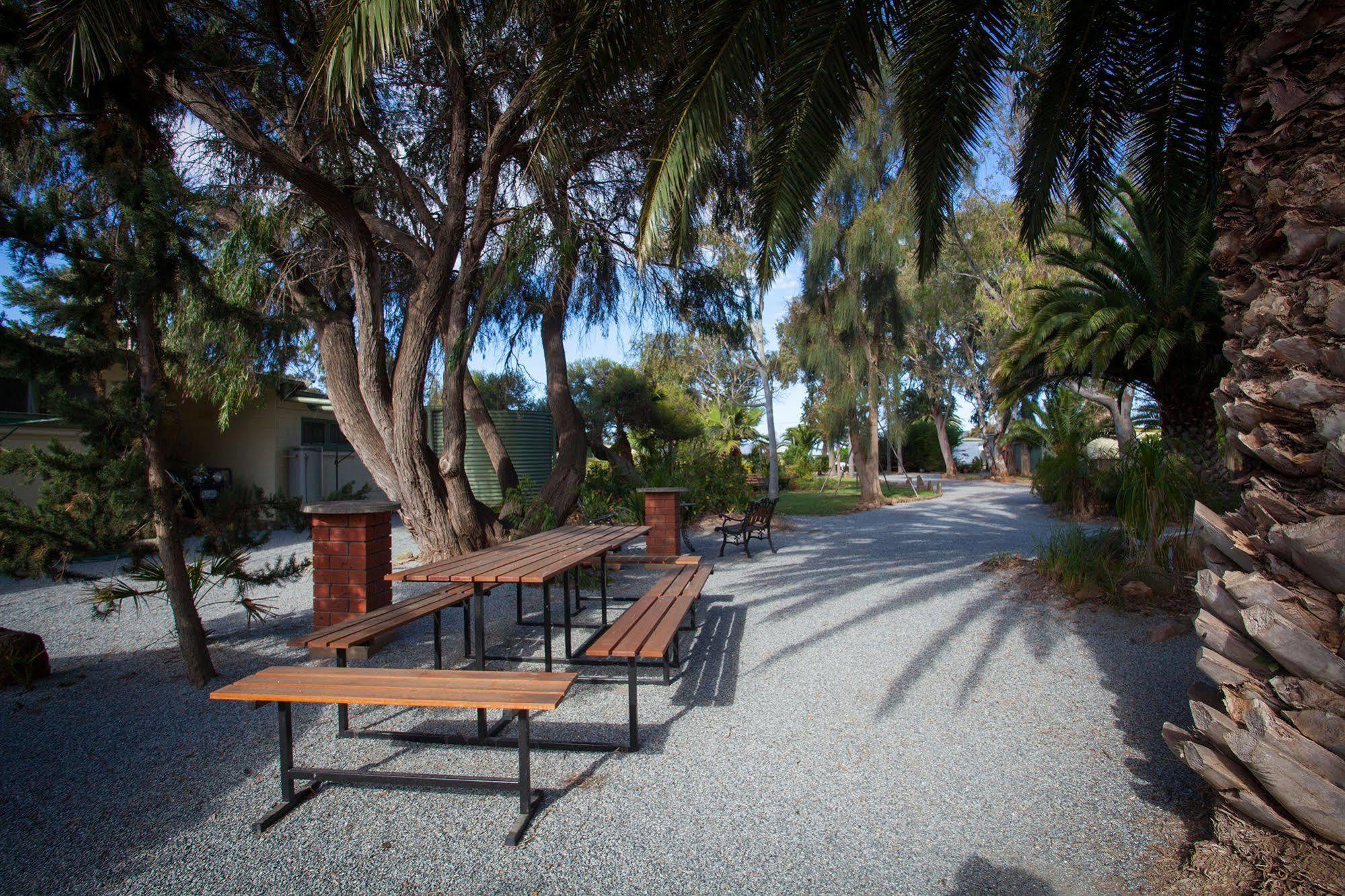 Modra'S Apartments Tumby Bay Exteriör bild
